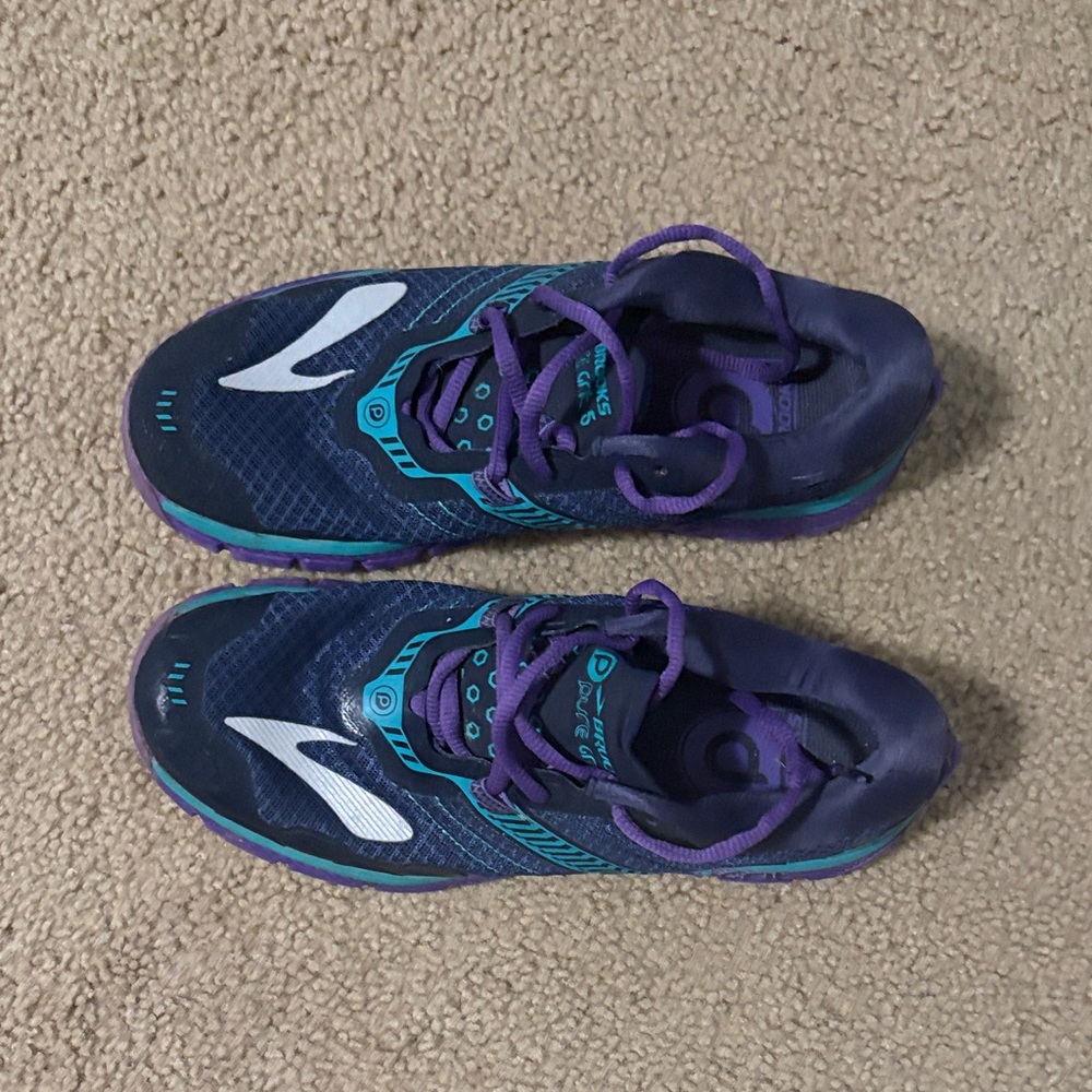 Women’s Blue and Purple Brooks pure grit trail shoes